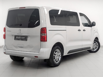 фото Peugeot Traveller 2020