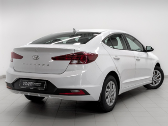 фото Hyundai Elantra VI 2020