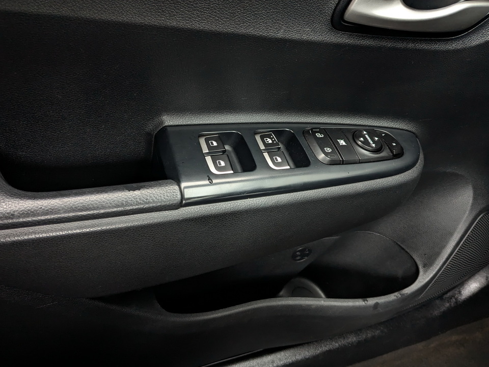 Kia Rio X с пробегом в автосалоне Форис Авто