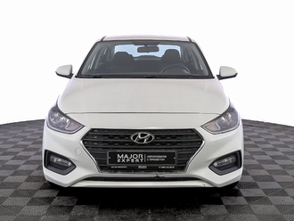 фото Hyundai Solaris II 2019