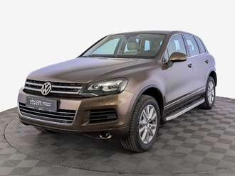 фото Volkswagen Touareg II 2012