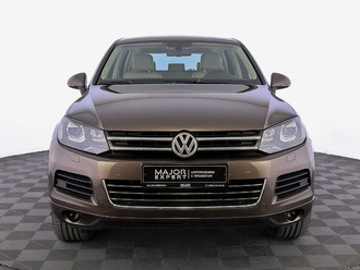 фото Volkswagen Touareg II 2012