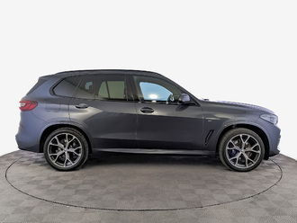 фото BMW X5 (G05/F95) 2021