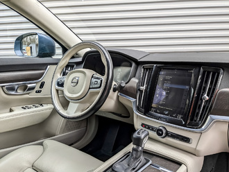 Фото Volvo V90 Cross Country с пробегом