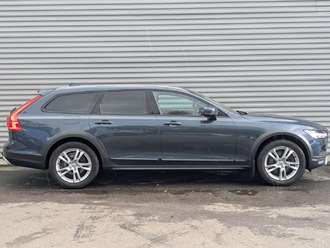 фото Volvo V90 CC 2017
