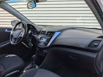 Фото Hyundai Solaris с пробегом