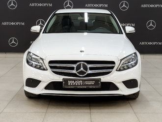 фото Mercedes-Benz C (W/S205) 2020