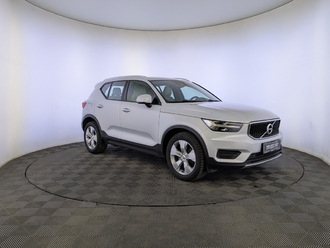 фото Volvo XC40 I 2019