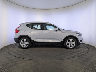 фото Volvo XC40 I 2019