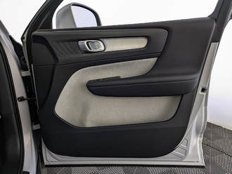 фото Volvo XC40 2019 с пробегом