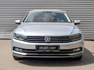 фото Volkswagen Passat B8 2017