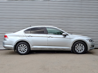 фото Volkswagen Passat B8 2017