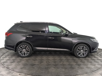 фото Mitsubishi Outlander III 2017