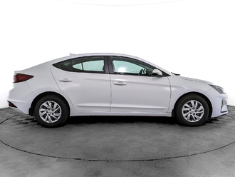 фото Hyundai Elantra VI 2020