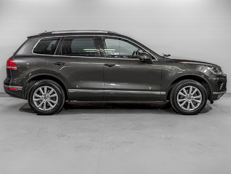 фото Volkswagen Touareg II 2017