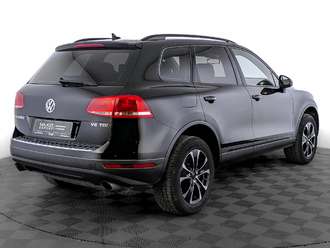 фото Volkswagen Touareg II 2016
