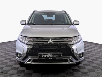фото Mitsubishi Outlander III 2021