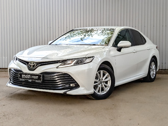 фото Toyota Camry VIII 2019