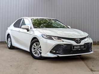 фото Toyota Camry VIII 2019