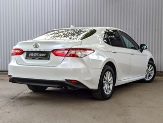 фото Toyota Camry VIII 2019