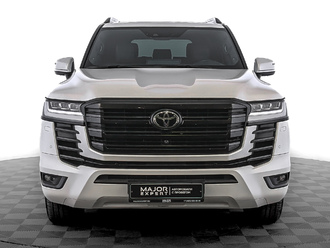 фото Toyota Land Cruiser 300 2021