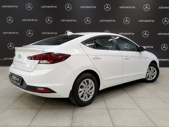 фото Hyundai Elantra VI 2019