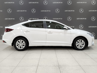 фото Hyundai Elantra VI 2020