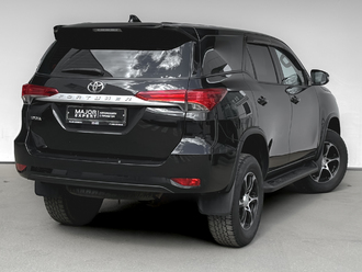 фото Toyota Fortuner II 2019