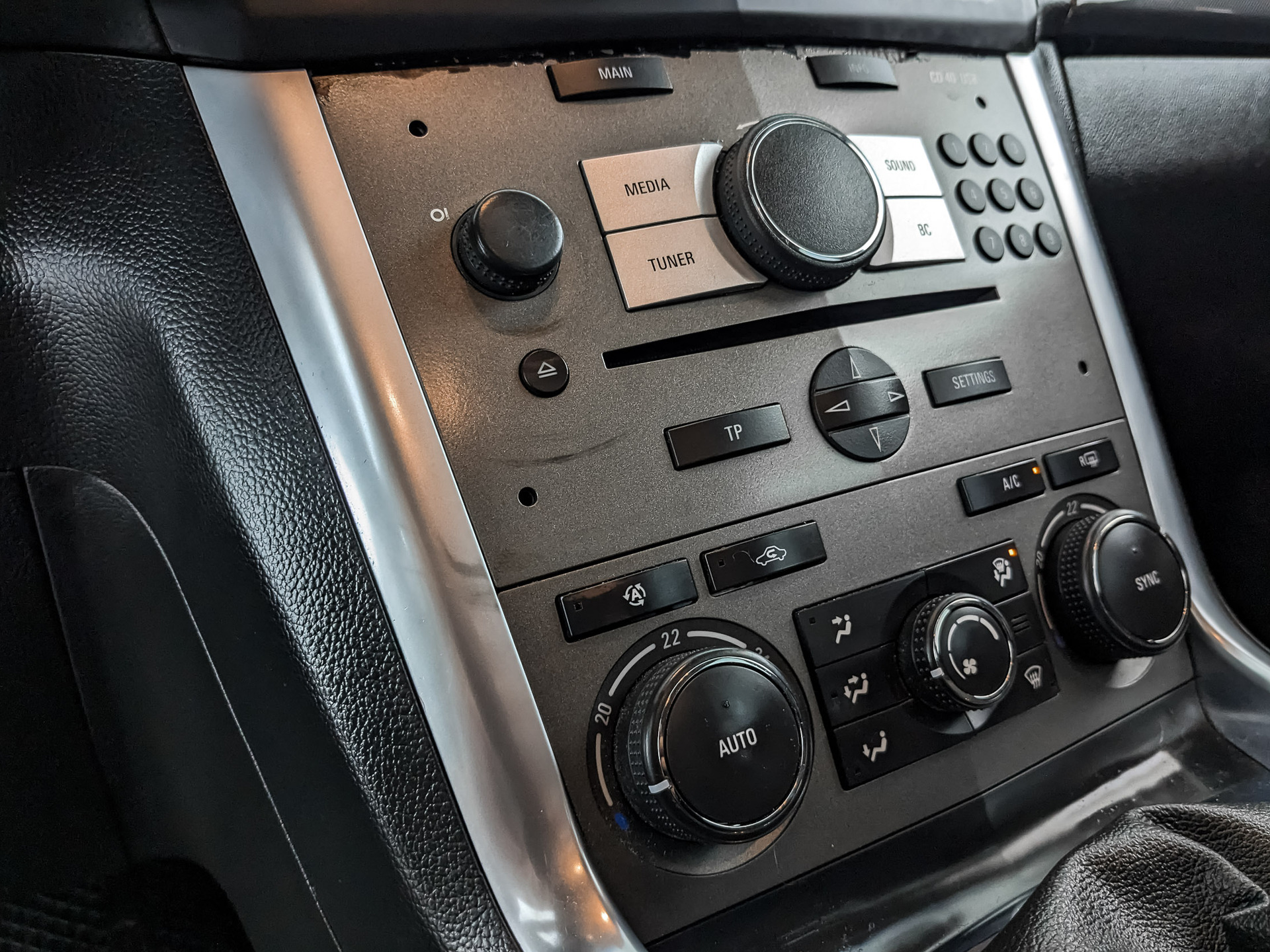 Opel Antara