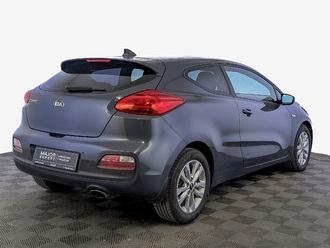 фото Kia Cee`d II 2017
