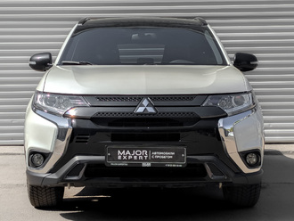 фото Mitsubishi Outlander III 2022