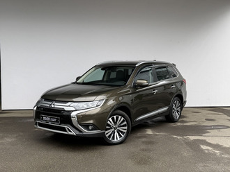 фото Mitsubishi Outlander III 2020