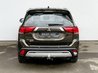 фото Mitsubishi Outlander III 2020