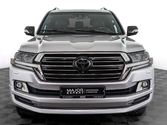 фото Toyota Land Cruiser 200 2018