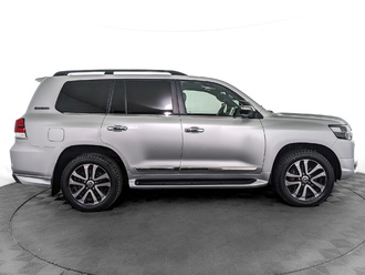 фото Toyota Land Cruiser 200 2018