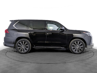 фото Lexus LX III 2018