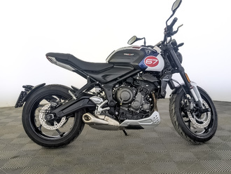 фото Trident 660 2024