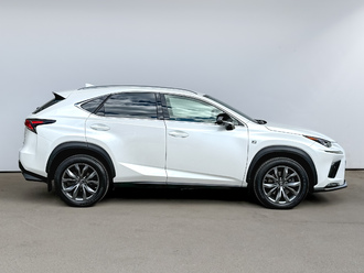 фото Lexus NX 2020