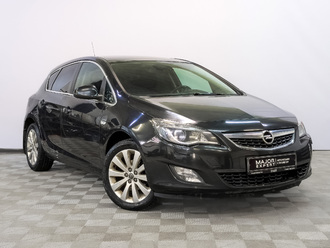 фото Opel Astra J 2012