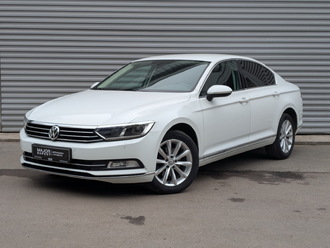 фото Volkswagen Passat B8 2017