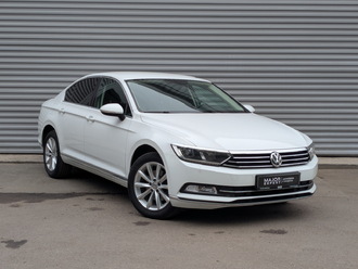 фото Volkswagen Passat B8 2017