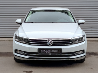 фото Volkswagen Passat B8 2017