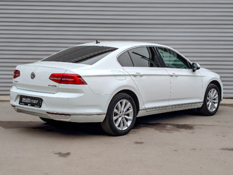 фото Volkswagen Passat B8 2017