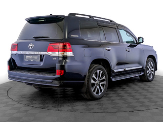 фото Toyota Land Cruiser 200 2018