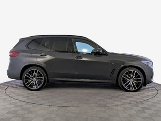 фото BMW X5 (G05/F95) 2022