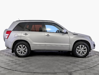 фото Suzuki Grand Vitara II 2013