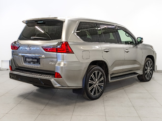 фото Lexus LX III 2017