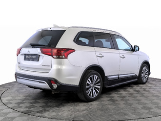 фото Mitsubishi Outlander III 2019