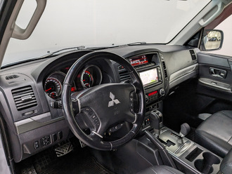 фото Mitsubishi Pajero IV 2011