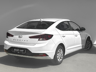 фото Hyundai Elantra VI 2019
